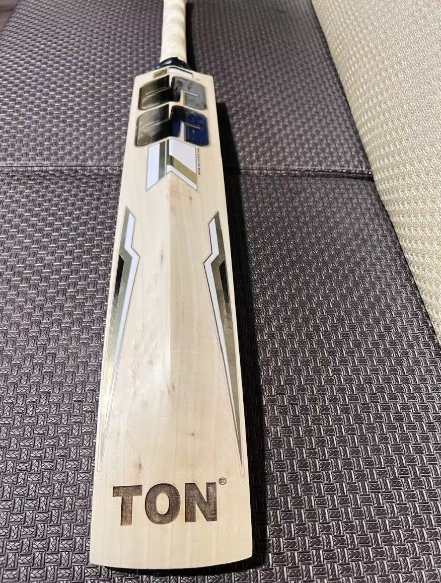 SS cricket bat (English willow)